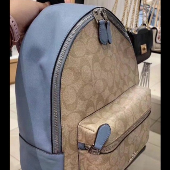 Coach backpack - Picture 3 of 4